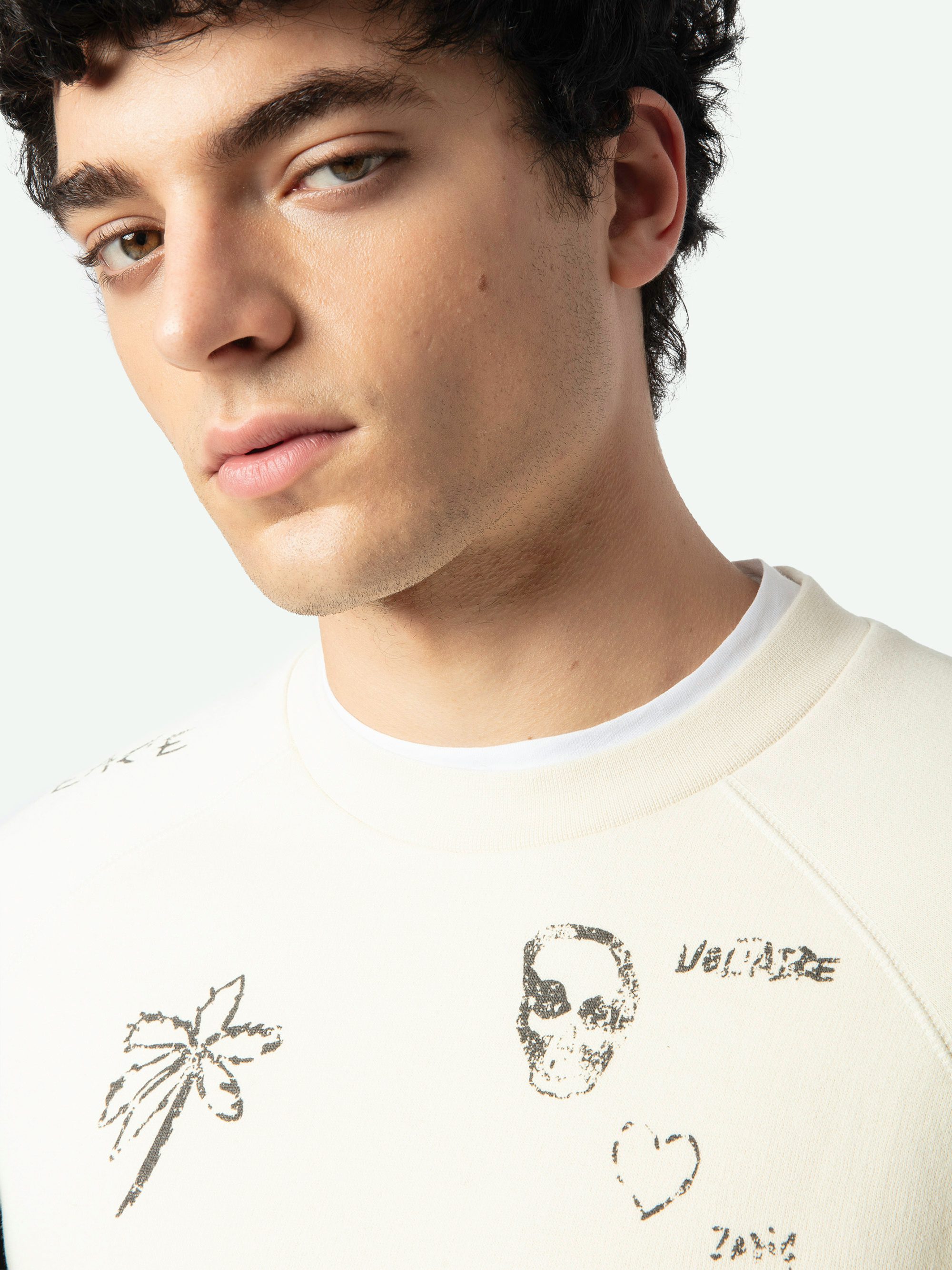 Felpa Uppy - Felpa con collo rotondo e maniche raglan con stampa multi-custom incisa.